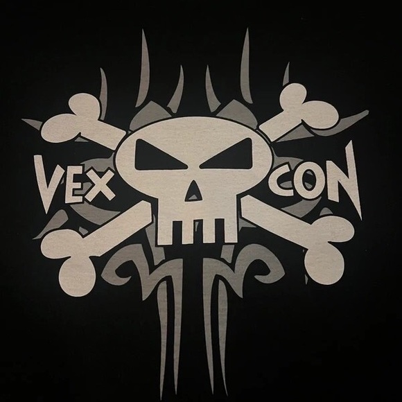 Gildan Black T-Shirt with White Skull Vex Con Graphic - Picture 2 of 3
